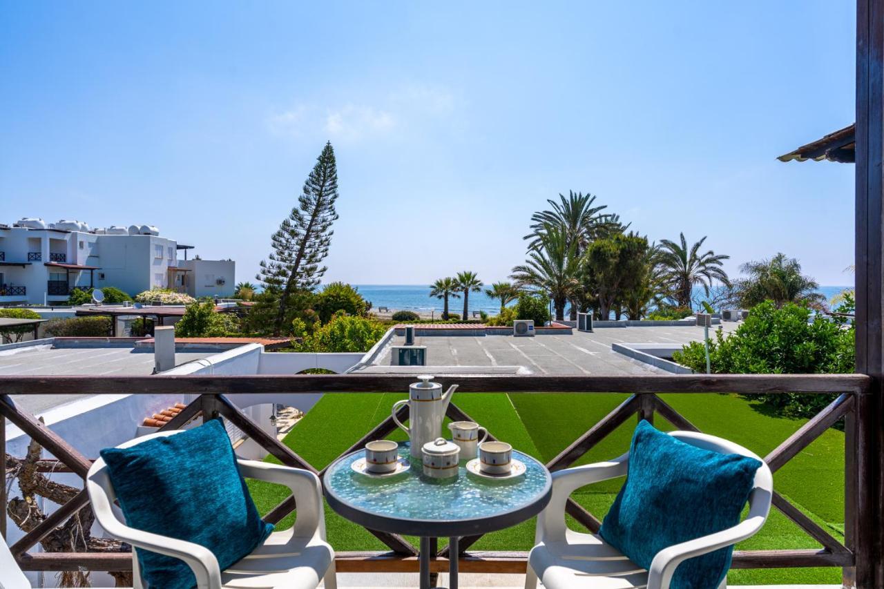 Seawaves 1- Bedroom Apartment Near Meneou Beach Larnaca Exteriér fotografie