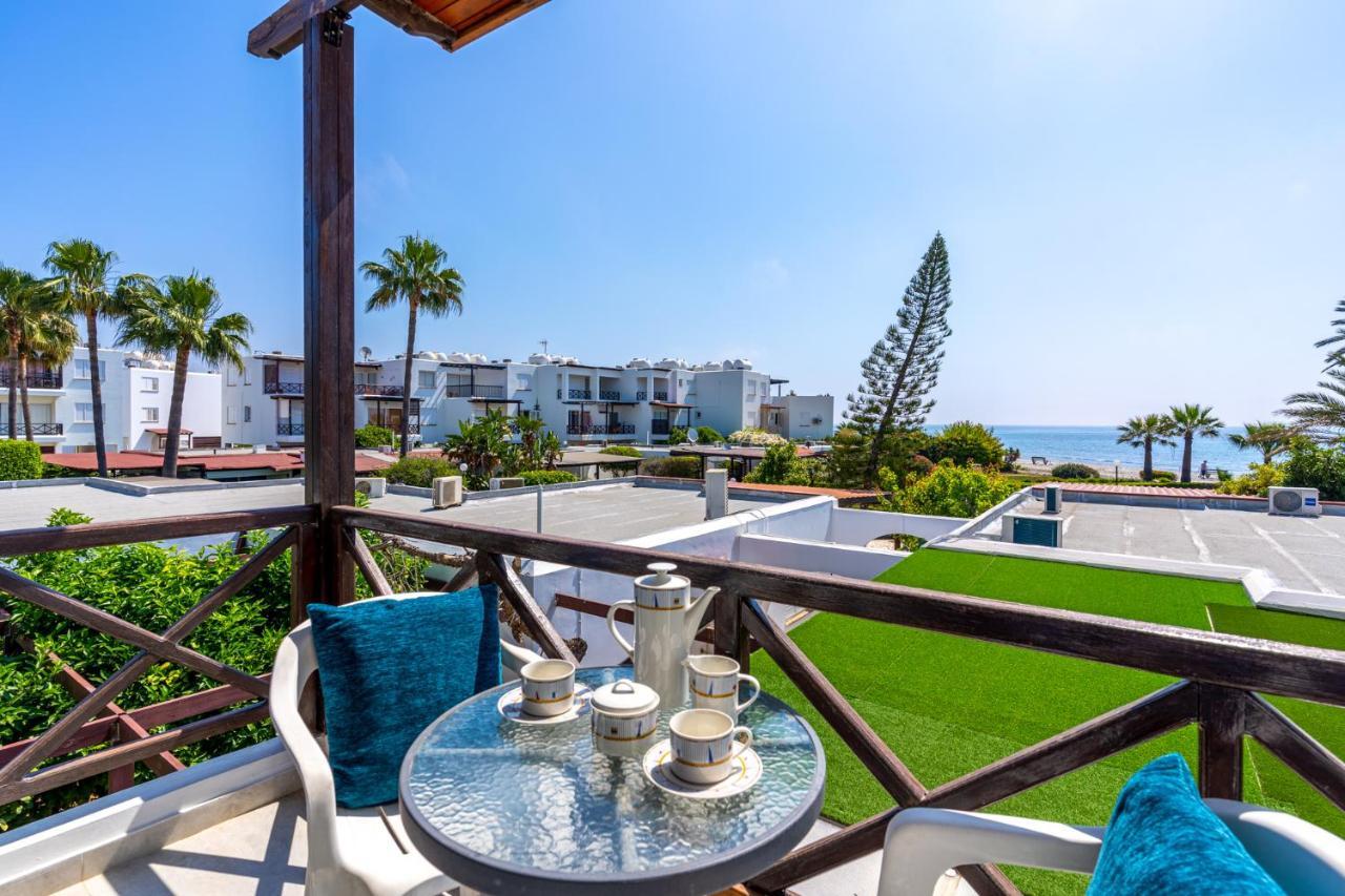 Seawaves 1- Bedroom Apartment Near Meneou Beach Larnaca Exteriér fotografie